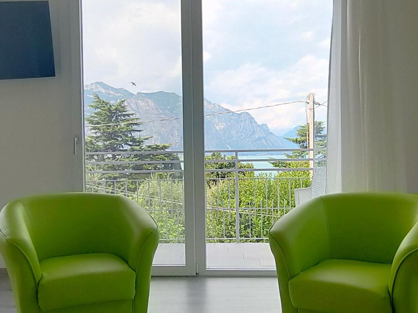 La Svolta Holidays Малчезине Екстериор снимка